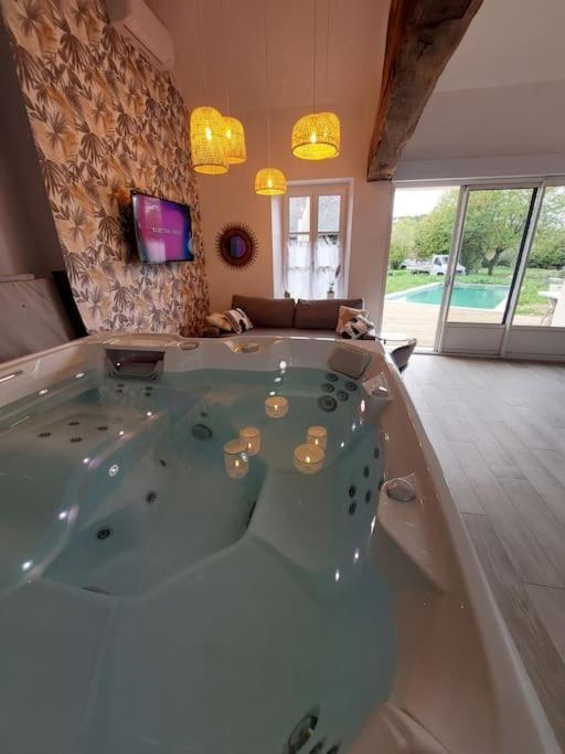 L'Incontournable - Loiret Spa Ladon Luaran gambar